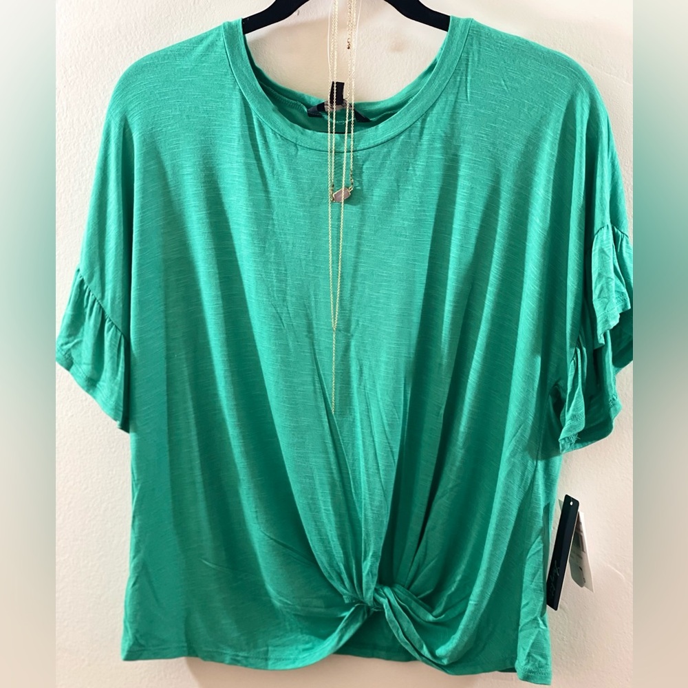 Lightweight Green Top